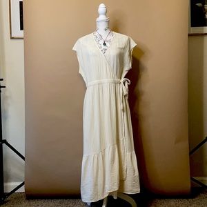 Universal Thread Ivory Crinkle Wrap Dress